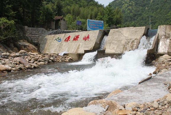 杭州臨安市昌化鎮酒店式公寓圖片:臨安朱氏旅遊農莊雙床房圖片-途家網