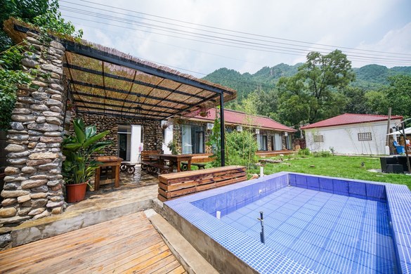 北京住宿 怀柔区住宿 响水湖长城花汀树长城山景大床房  此房型有2套