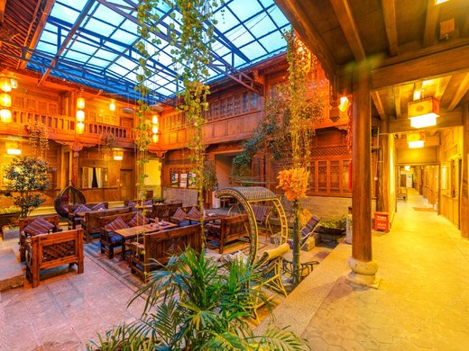 真美度假连锁客栈印象丽江大床房