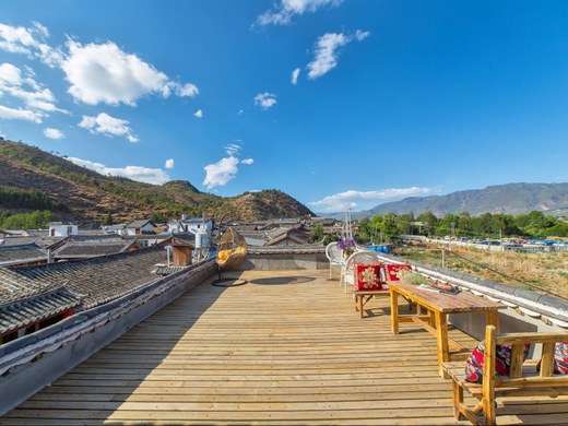 旅途中的家 麗江古城區束河古鎮松雲村停車場對面(石蓮古寺附近,糾腚